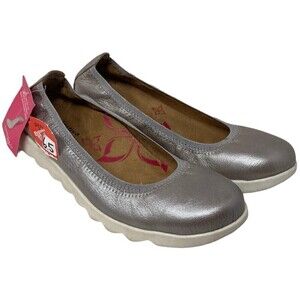 Comfortiva Womens Grace Leather Slip On Ballet Flats Size 6.5 M NEW W/Defect